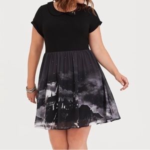 Torrid Harry Potter size 3 castle dress